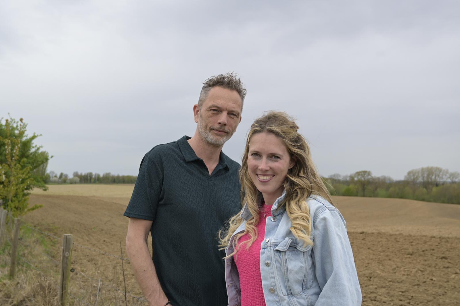 Leraar geeft les in een klaslokaal